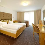Otel Edelweiss 3*