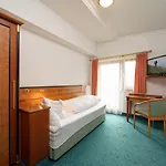 Edelweiss 3*