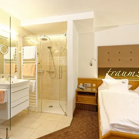Hotel Edelweiss 3*