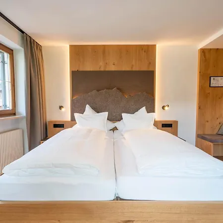 Edelweiss 3*