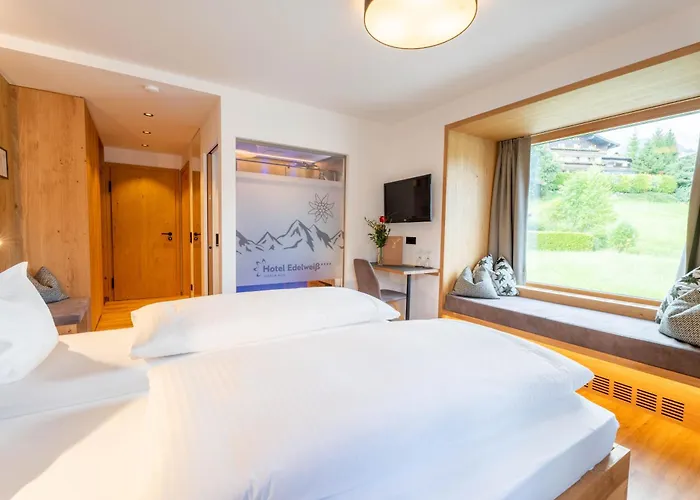 מלון Edelweiss 3*